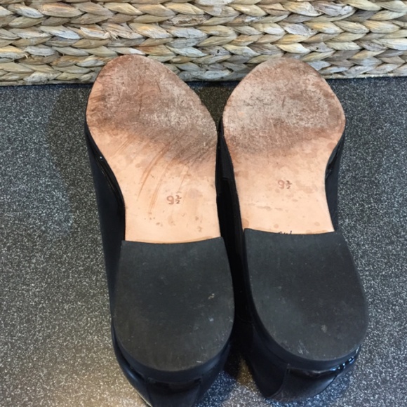 Giorgio Brutini Black Patent Flats - Picture 16 of 16